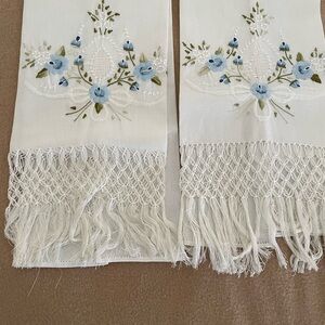 Vintage embroidery hand towels, NEW